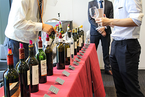 【大阪会場】2021年開催の試飲会の様子